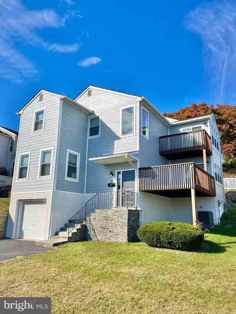 55 Rockland Ave, Bala Cynwyd, PA 19004
