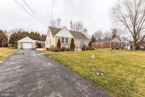 3013 Malan Dr, Plymouth Meeting, PA 19462
