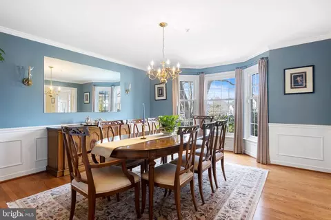 Dining - 721 Outpost Cir, Wayne, PA 19087 photo 3 of 5
