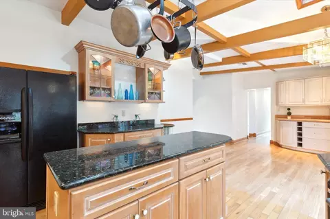 Kitchen - 455 Sharon Dr, Wayne, PA 19087 photo 3 of 5