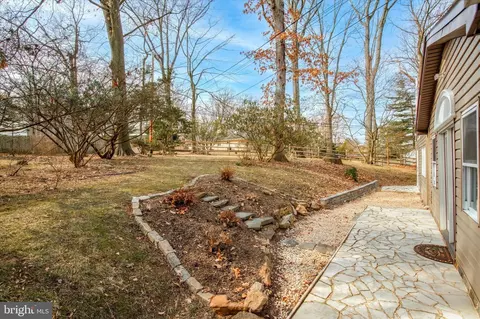 Exterior - 455 Sharon Dr, Wayne, PA 19087 photo 8 of 10