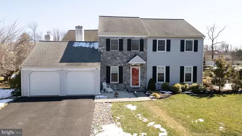 1600 Squire Dr, Maple Glen, PA 19002