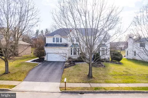 119 Chinaberry Dr, Lafayette Hill, PA 19444