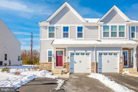 1537 Emily Ct, Hatfield, PA 19440