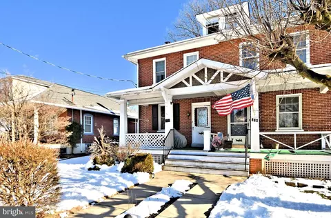 212 W Hamlin Ave, Telford, PA 18969