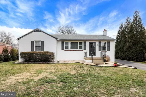 16 N Trooper, Norristown, PA 19403