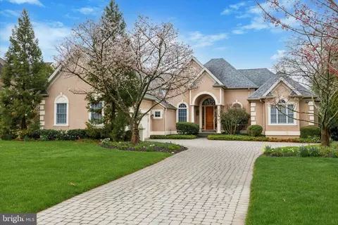 766 Rydal Green Dr, Jenkintown, PA 19046