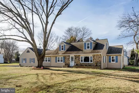 1497 Sweetbriar Ln, Lansdale, PA 19446