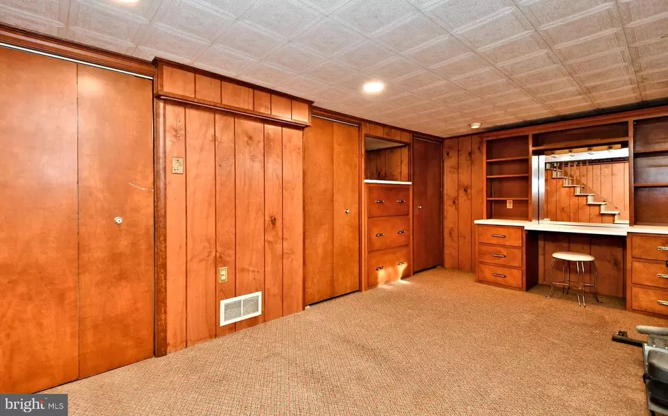 Bedroom - 961 S Hills Blvd, Pottstown, PA 19464 photo 3 of 3