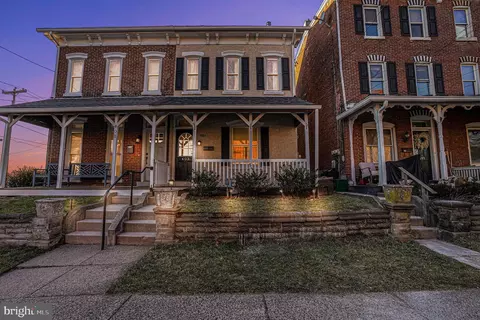 403 Walnut St, Royersford, PA 19468