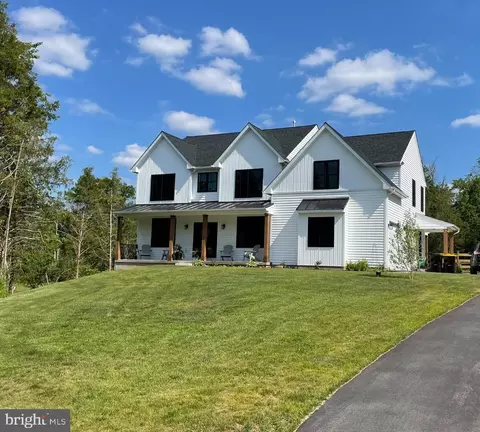 2083 Bustard Rd, Lansdale, PA 19446