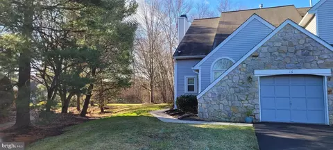 16 Sweetwater Cir, Ambler, PA 19002