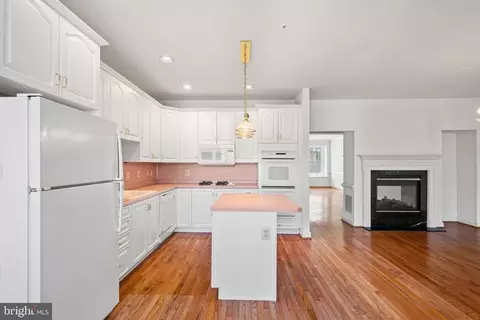 Kitchen - 1106 Brians Way, Wayne, PA 19087 photo 3 of 4