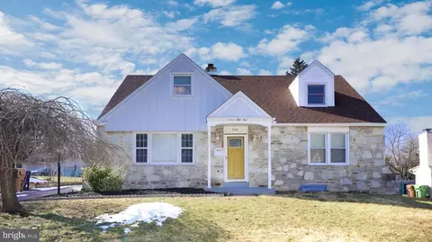 754 N Hills Ave, Glenside, PA 19038