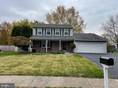1021 Alexander Dr, Hatfield, PA 19440