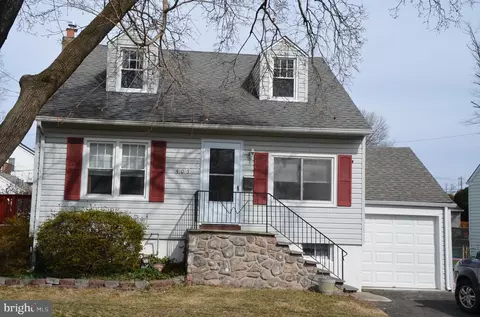 405 Crown St, Willow Grove, PA 19090