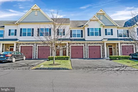 178 Bradbury Dr, East Norriton, PA 19401