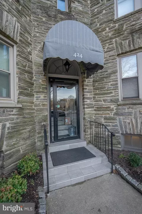 424 W Montgomery Ave #4A, Haverford, PA 19041