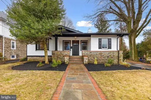 8307 Cadwalader Ave, Elkins Park, PA 19027