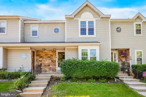 1904 Red Maple Grv, Ambler, PA 19002