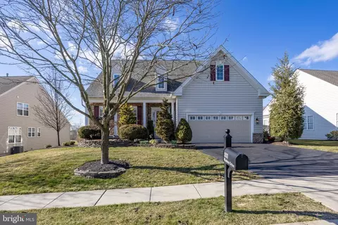 203 Masters Dr, Pottstown, PA 19464