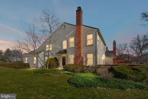 141 Saddle Ln, Ambler, PA 19002