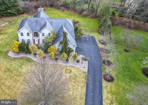 495 Grouse Cir, Ambler, PA 19002