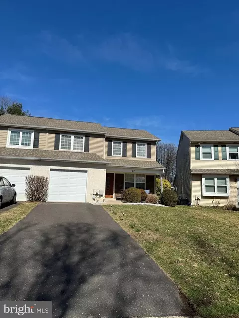 27 Church Rd, Horsham, PA 19044