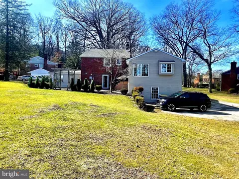 Exterior - 537 Bob White Ter, Wayne, PA 19087 photo 7 of 14