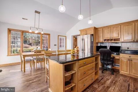 Kitchen - 537 Bob White Ter, Wayne, PA 19087 photo 2 of 2