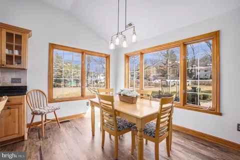 Dining - 537 Bob White Ter, Wayne, PA 19087 photo 4 of 4