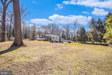 Exterior - 537 Bob White Ter, Wayne, PA 19087 photo 8 of 14