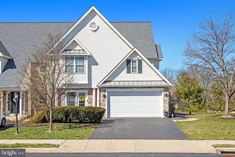 183 Carriage Ct, Harleysville, PA 19438