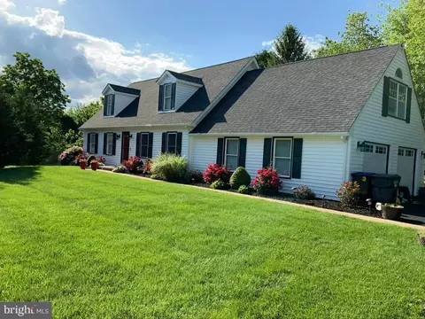 3 Center Ave, Trappe, PA 19426