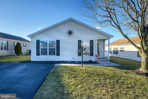 2011 Upland Ct, North Wales, PA 19454