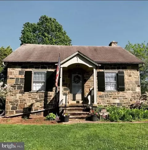1635 Bustard Rd, Harleysville, PA 19438