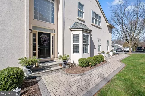 1135 Brians Way, Wayne, PA 19087