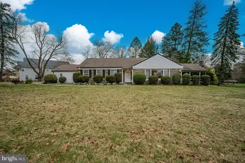 1300 Flat Rock Rd, Penn Valley, PA 19072