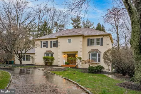 14 Gum Tree Rd, Lafayette Hill, PA 19444