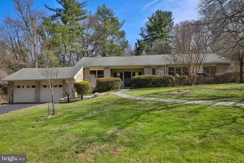 209 Gribbel Rd, Wyncote, PA 19095
