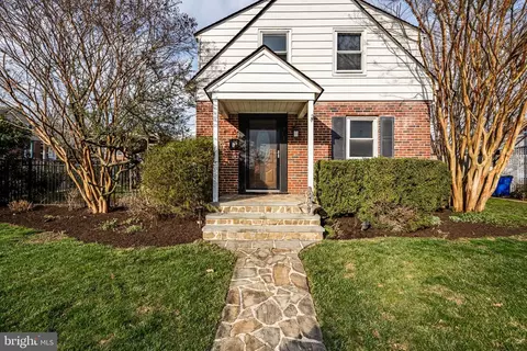 983 S Hills Blvd, Pottstown, PA 19464