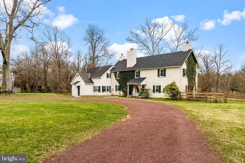 737 Willow Run Rd, Ambler, PA 19002