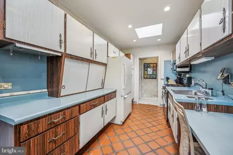 Other - 804 Pardee Ln, Wyncote, PA 19095 photo 4 of 7