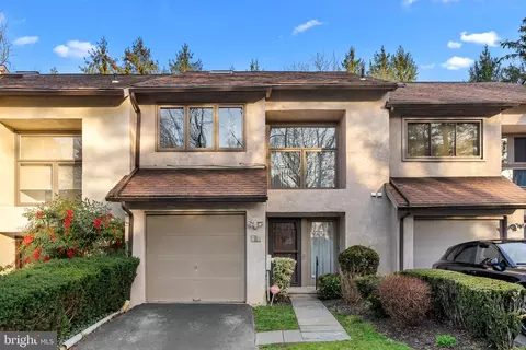 540 Haverford Rd #8, Wynnewood, PA 19096