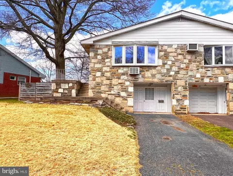 68 Oakland Ave, Lansdale, PA 19446