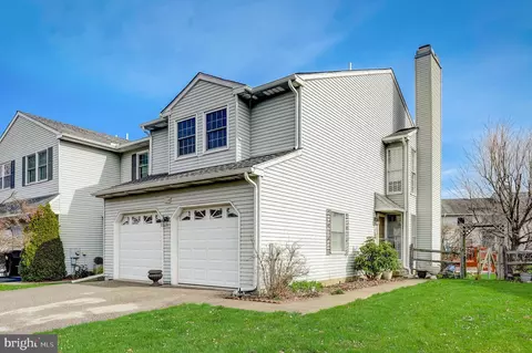 110 Red Haven Dr, North Wales, PA 19454