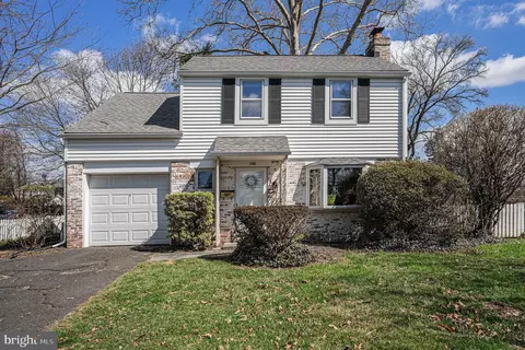 1105 Church Rd, Oreland, PA 19075