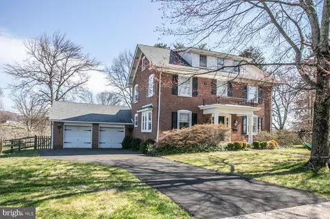 408 Wischman Ave, Oreland, PA 19075