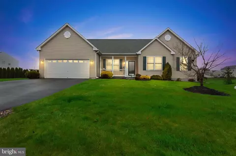 85 Westbury Dr, Gilbertsville, PA 19525