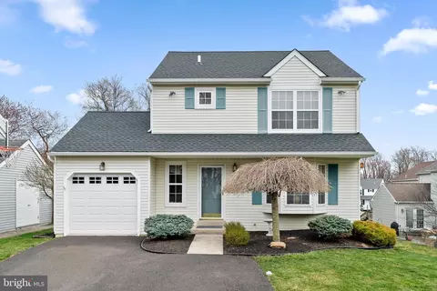 115 Preston Dr, North Wales, PA 19454